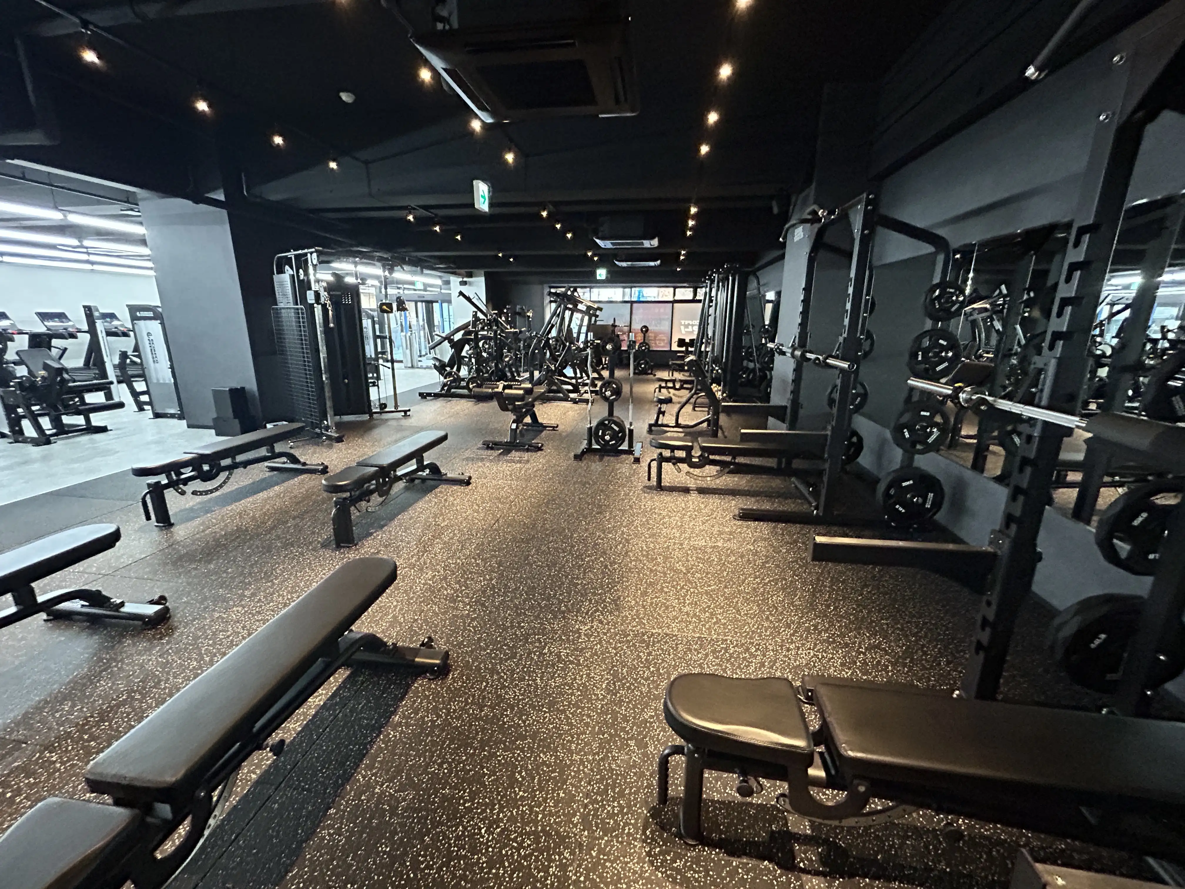 ECOFIT24広島宇品店店内